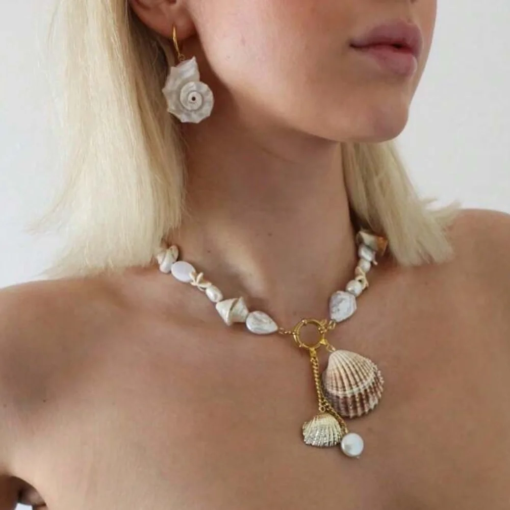 REVOLVE Pearl Shell Drop Earrings with Gold Hoops - Picture 2 of 5